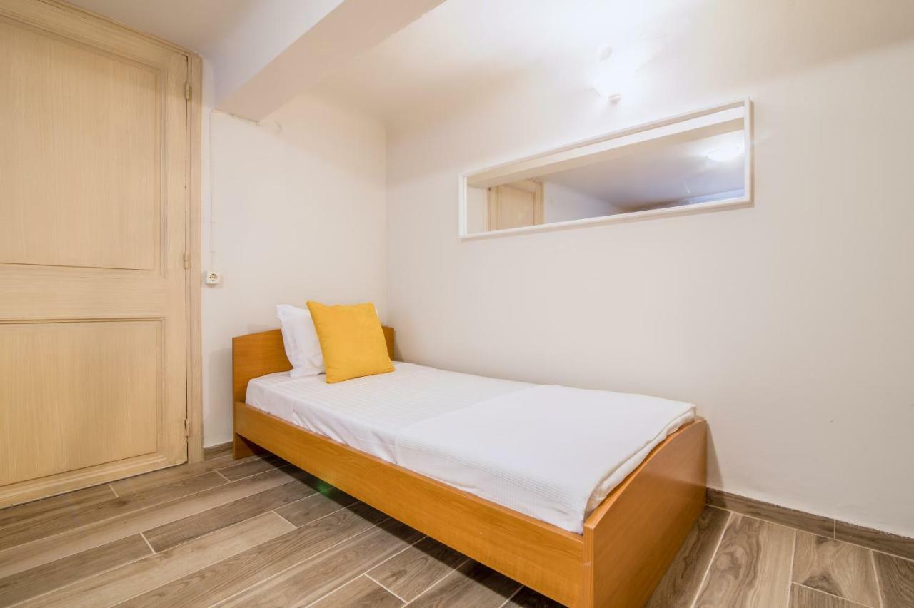 Cozy And Central Apartment Athens Exterior photo